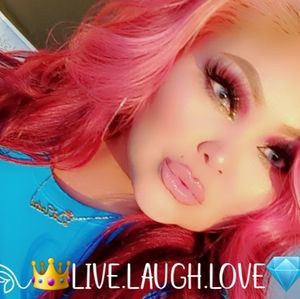 Meet your Posher, Leshaine